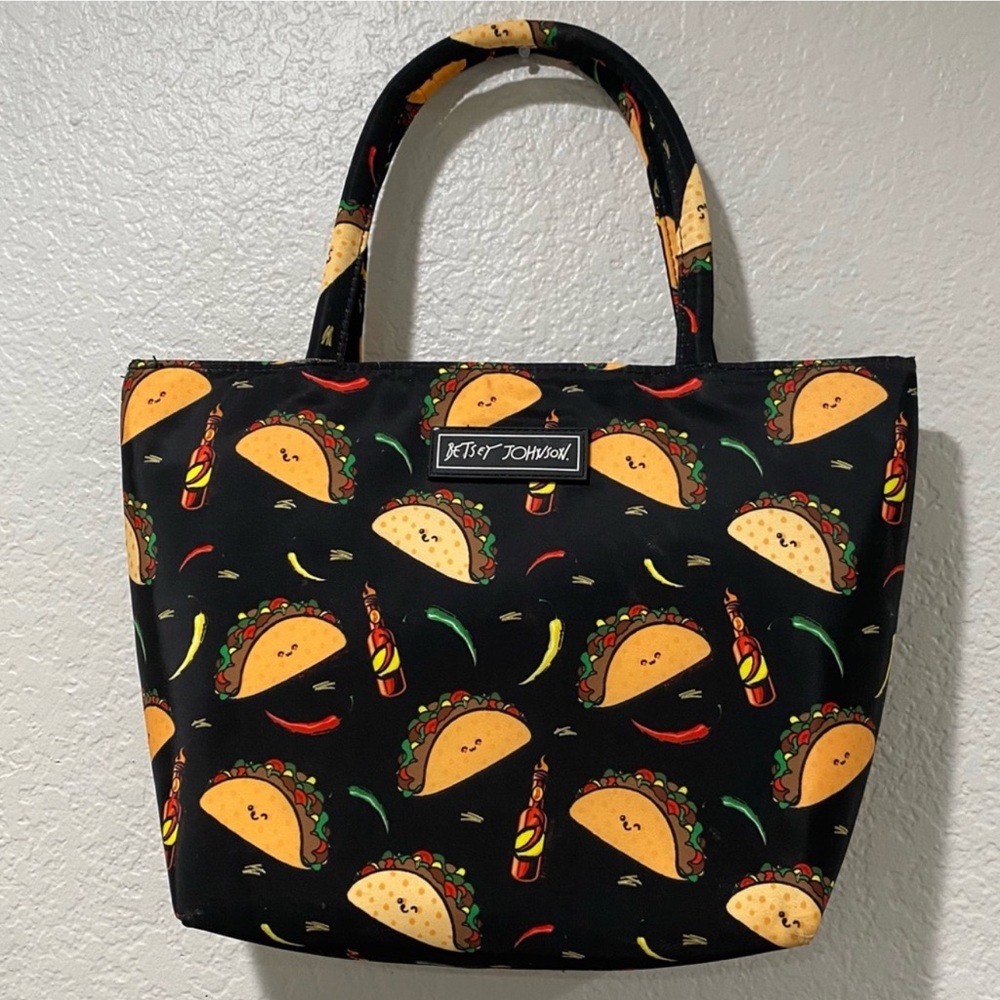 Betsey Johnson taco lunch tote/cooler